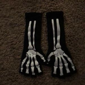 skull arm warmers